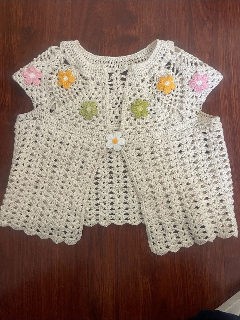 Beautiful Hand crochet Top With Flowers O/S